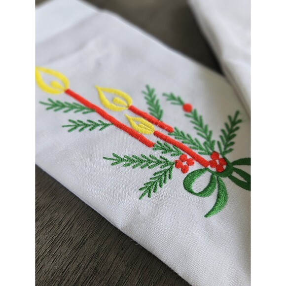Hallie St. Mary Christmas Holiday Red Candles Holly & Berries Tea Towels Linen - Picture 3 of 8